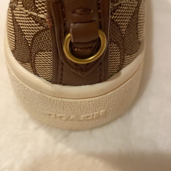 Signature Coach Slip on Sneaker - Picture 7 of 9